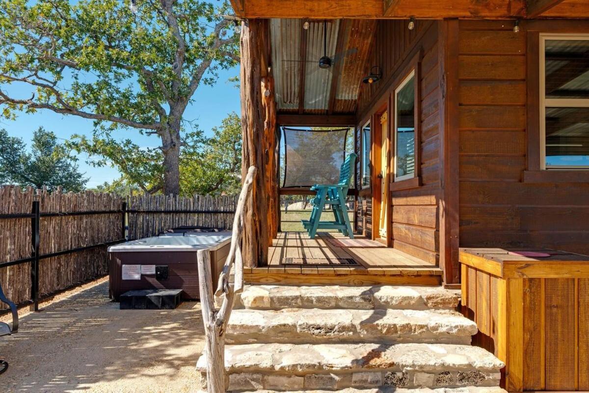 Rockin' R - Morning Star Cabin フレデリックスバーグ エクステリア 写真