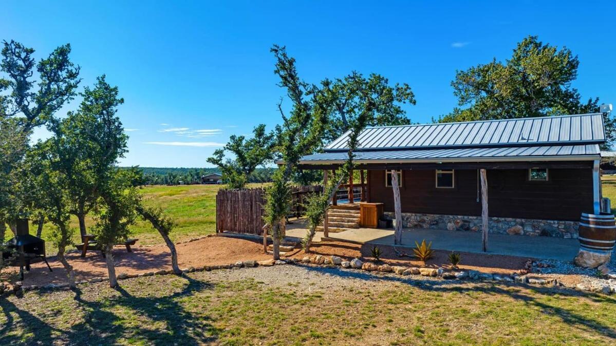 Rockin' R - Morning Star Cabin フレデリックスバーグ エクステリア 写真