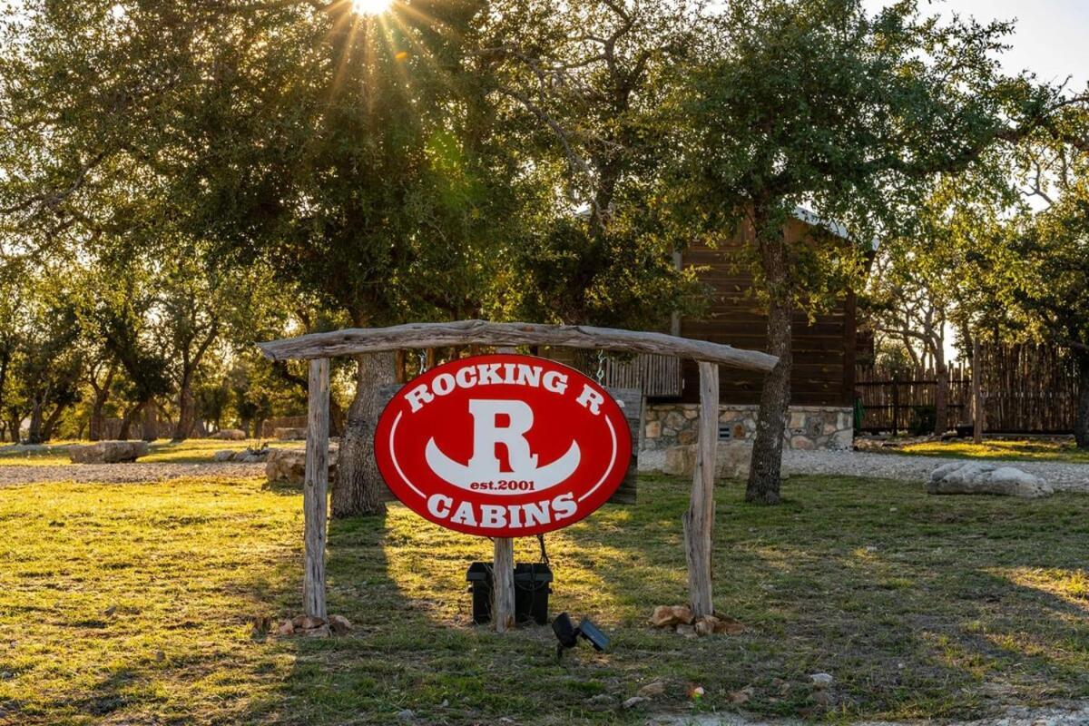 Rockin' R - Morning Star Cabin フレデリックスバーグ エクステリア 写真