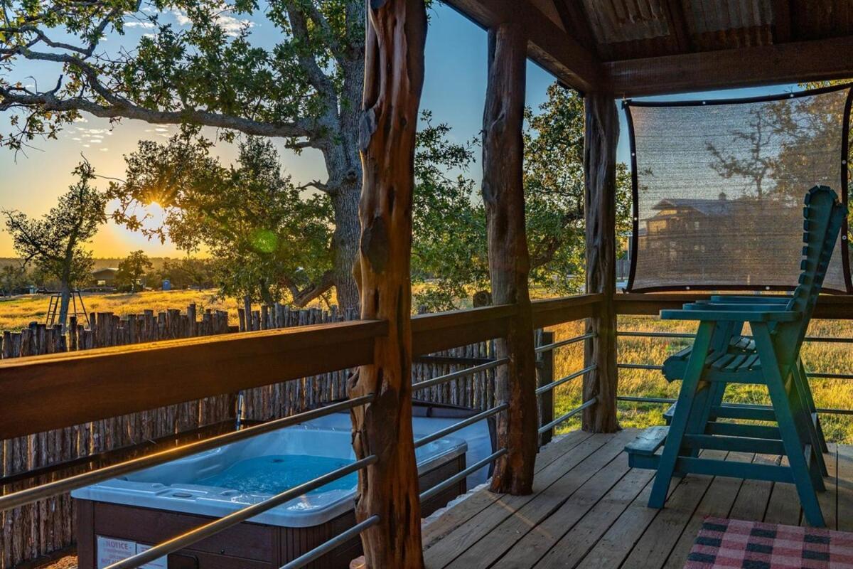 Rockin' R - Morning Star Cabin フレデリックスバーグ エクステリア 写真
